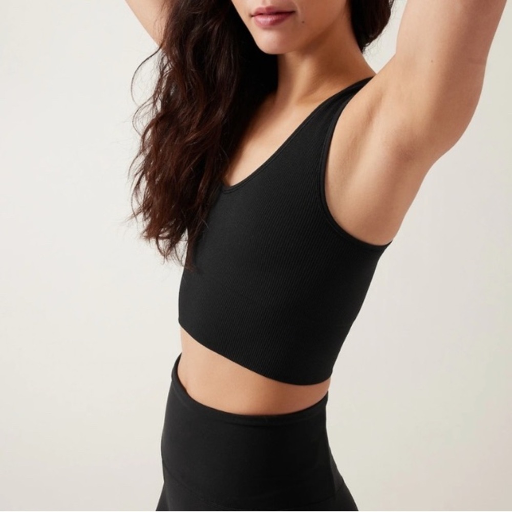 Athleta Aurora Seamless Crop Rib Tank Top‎ XS Black V Neck Stretch Athleisure